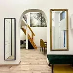 Ati's - Downtown 2 Bedroom Apartamento Budapest