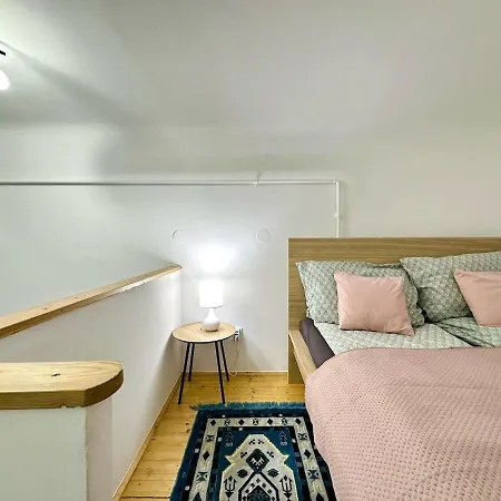 Appartement Ati's - Downtown 2 Bedroom Boedapest