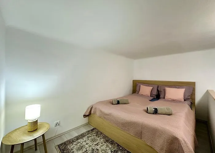 Ati's - Downtown 2 Bedroom Apartmán *